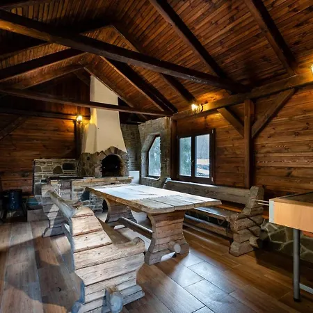 Josta - 4 Spalne - 3 Kupelne - Kryty Altanok - Skibus Zastavka - Wifi Hébergement de vacances Jezersko